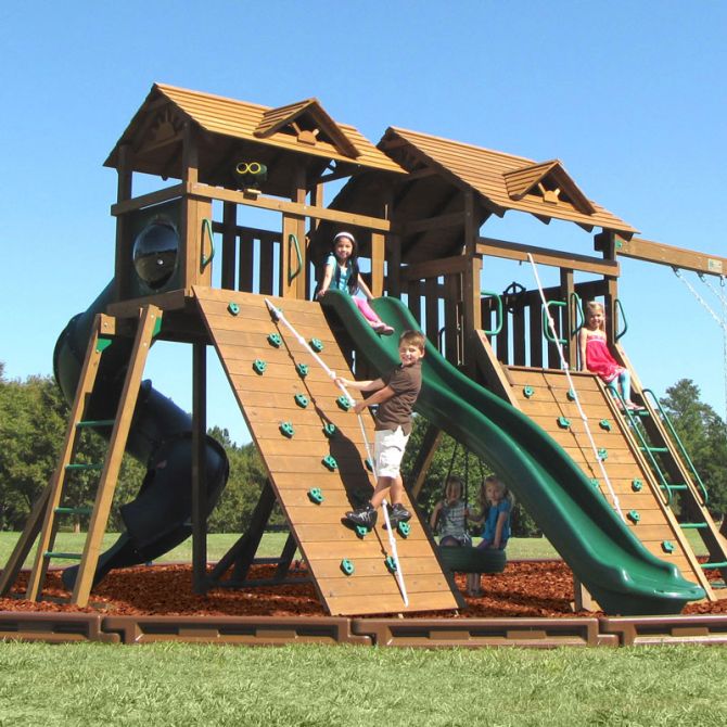 Outdoor playset with tube slide online